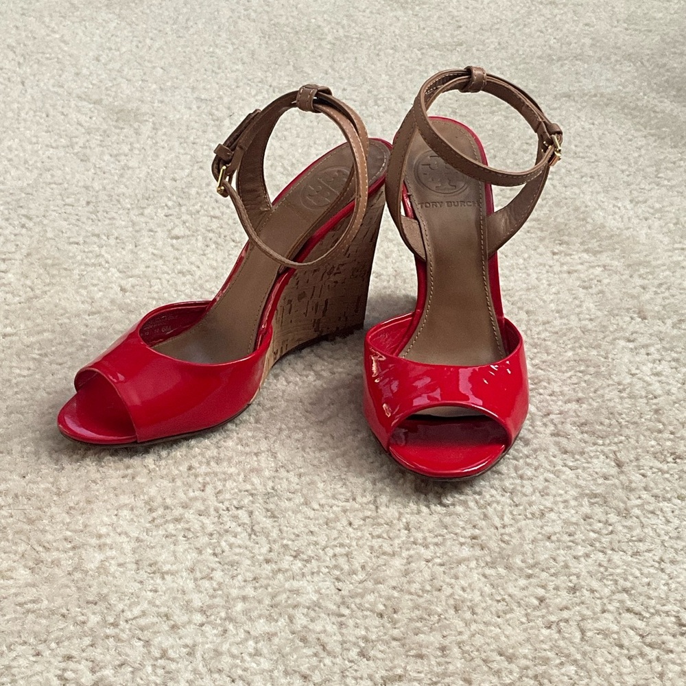 Tory Burch Red Patent Leather Wedges - Picture 4 of 14